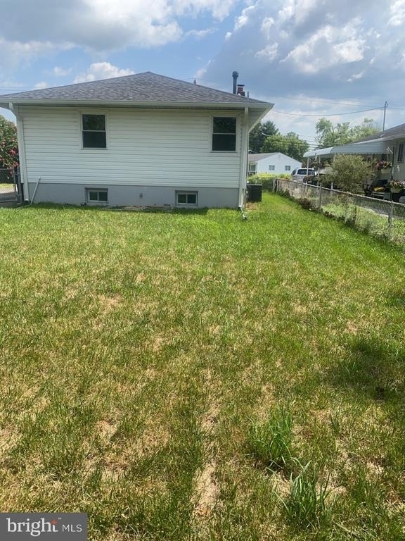 6215 Auth Road - Photo 4