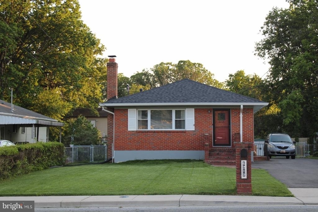 6215 Auth Road - Photo 0