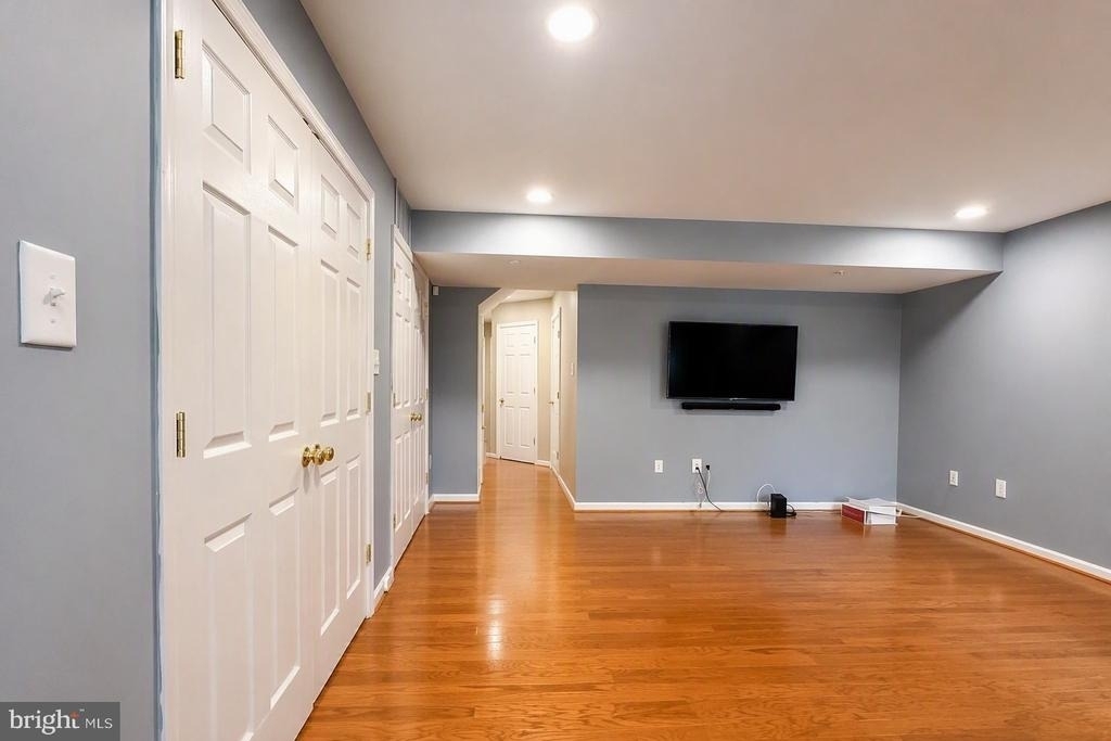 10502 Glen Manor Drive - Photo 12