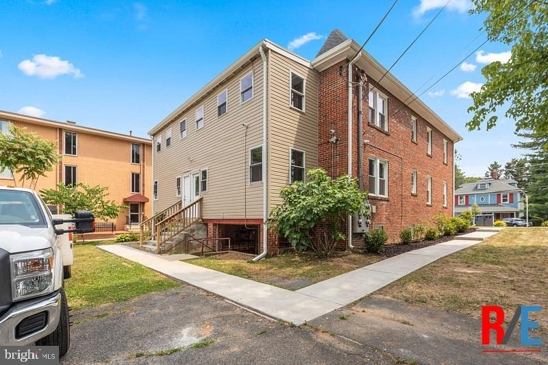 4100 Queensbury Road - Photo 3
