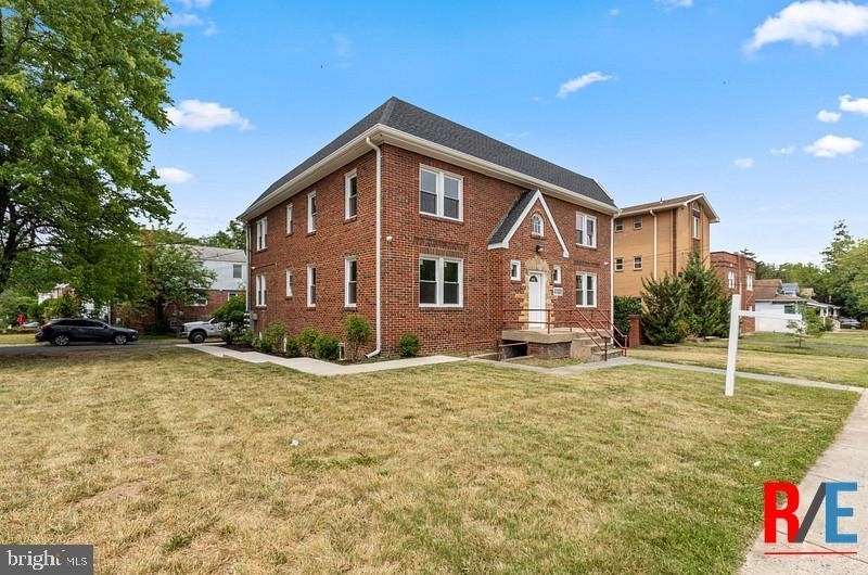 4100 Queensbury Road - Photo 2