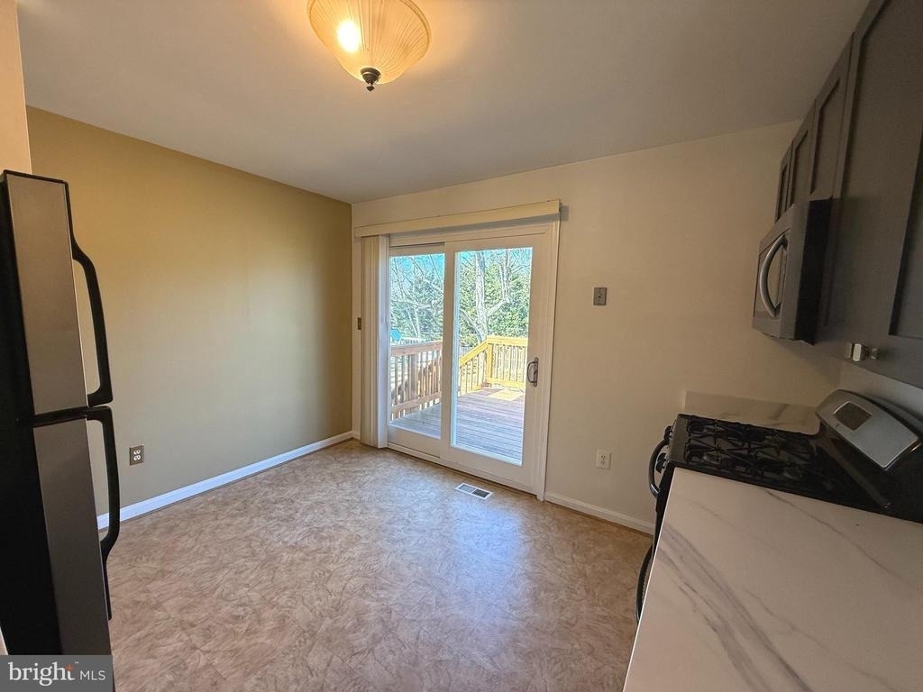 12806 Marlow Place - Photo 8