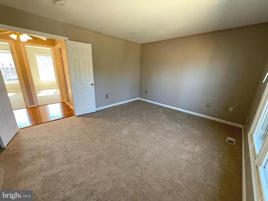 12806 Marlow Place - Photo 12
