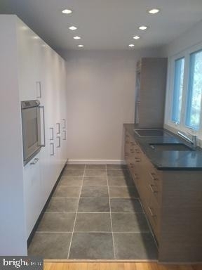 120 Fleetwood Terrace - Photo 2