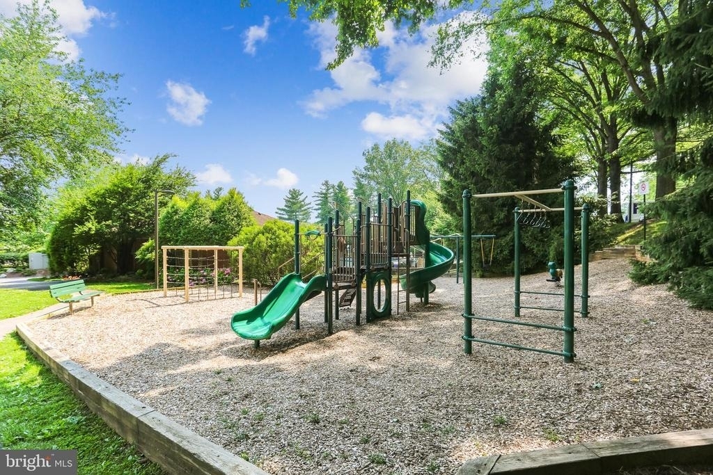 7561 Heatherton Lane - Photo 35