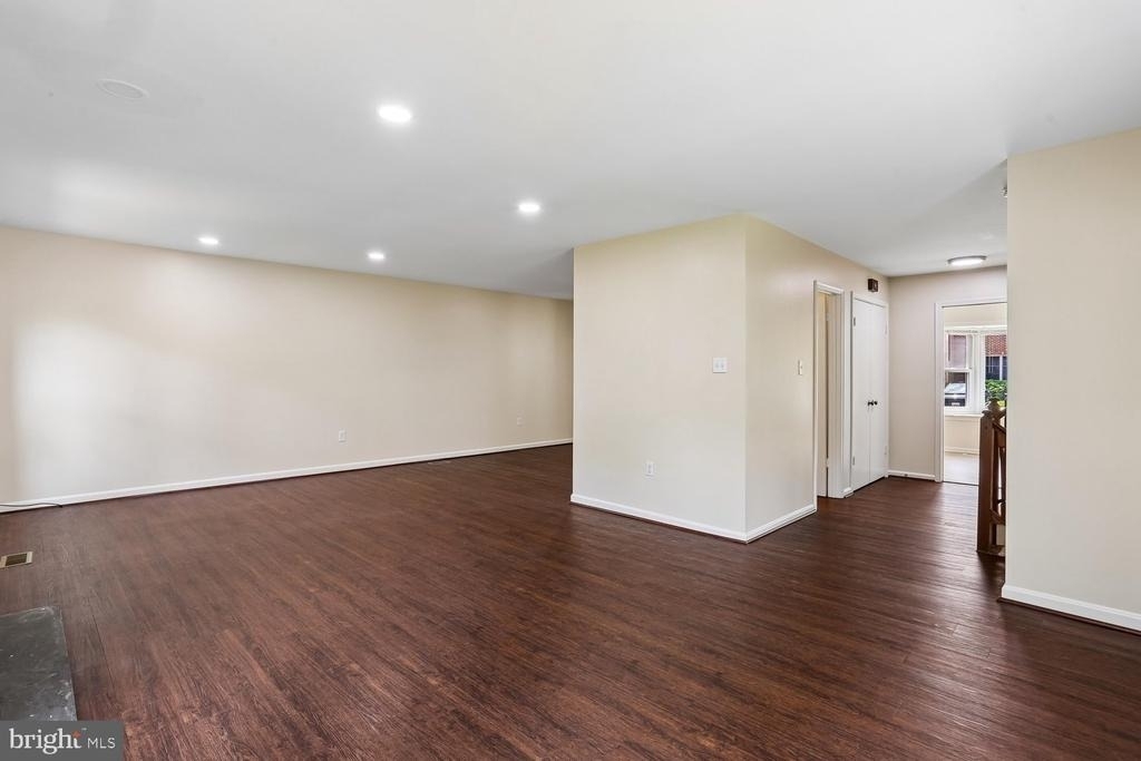 7561 Heatherton Lane - Photo 7