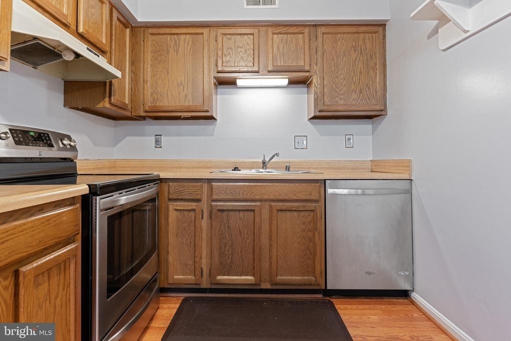 48 Avonshire Court - Photo 11