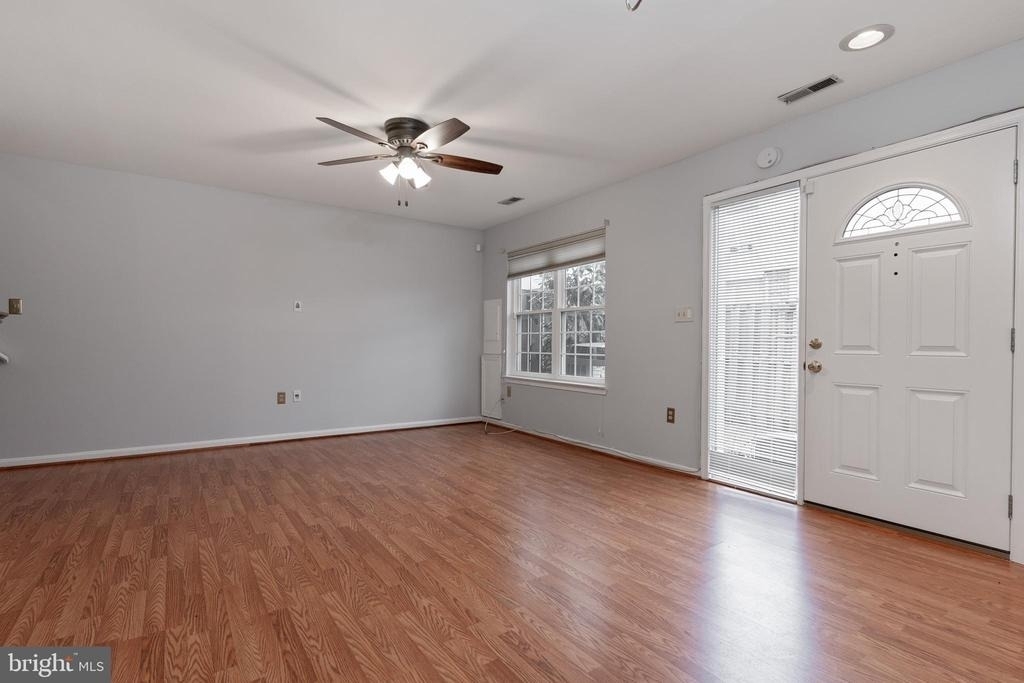 48 Avonshire Court - Photo 8