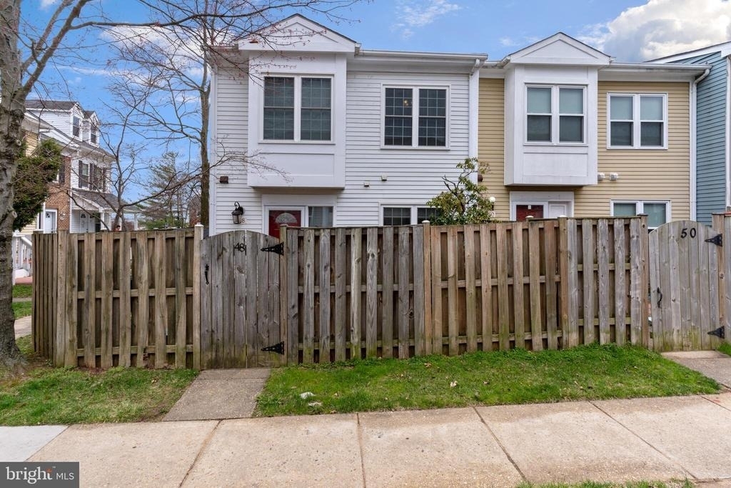 48 Avonshire Court - Photo 1