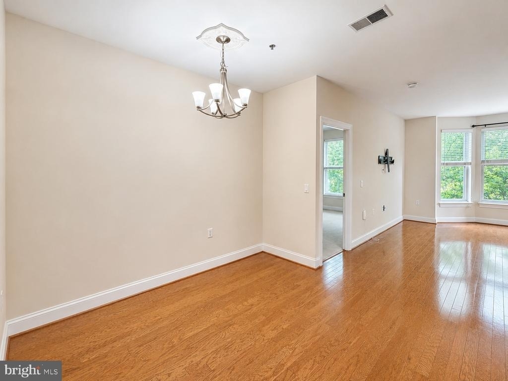 38 Maryland Avenue - Photo 8