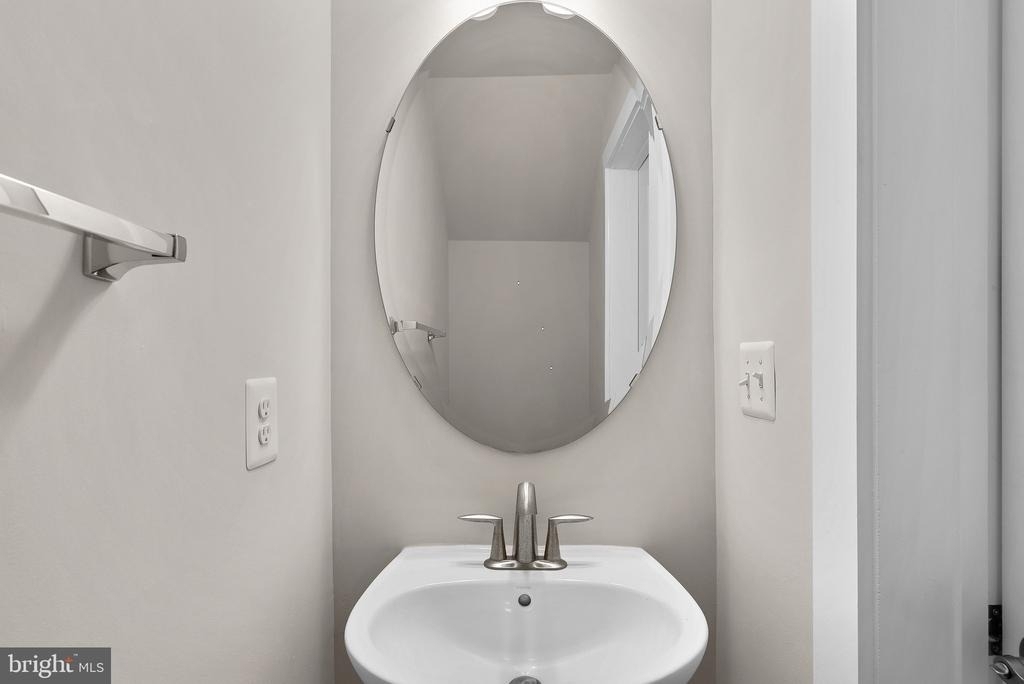16302 Connors Way - Photo 10