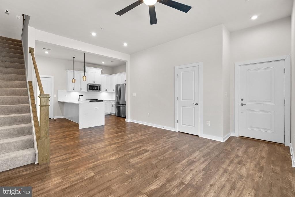 16302 Connors Way - Photo 3