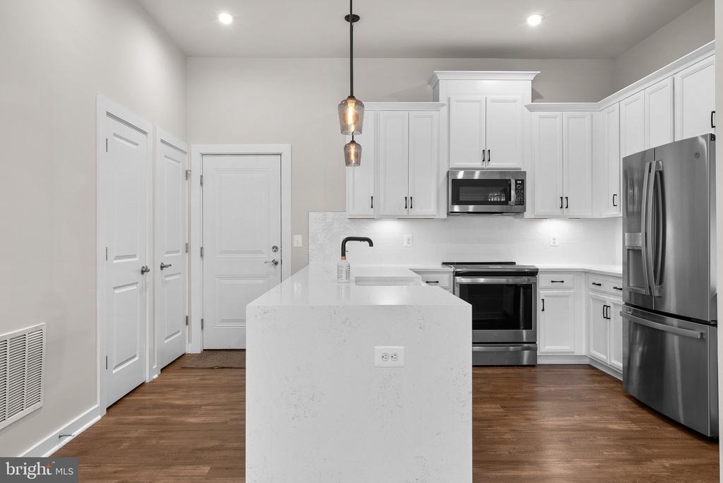 16302 Connors Way - Photo 6