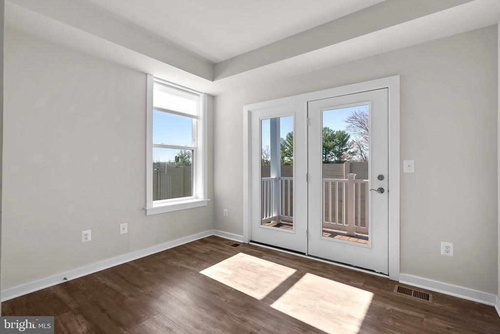 16302 Connors Way - Photo 15