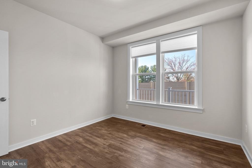 16302 Connors Way - Photo 19
