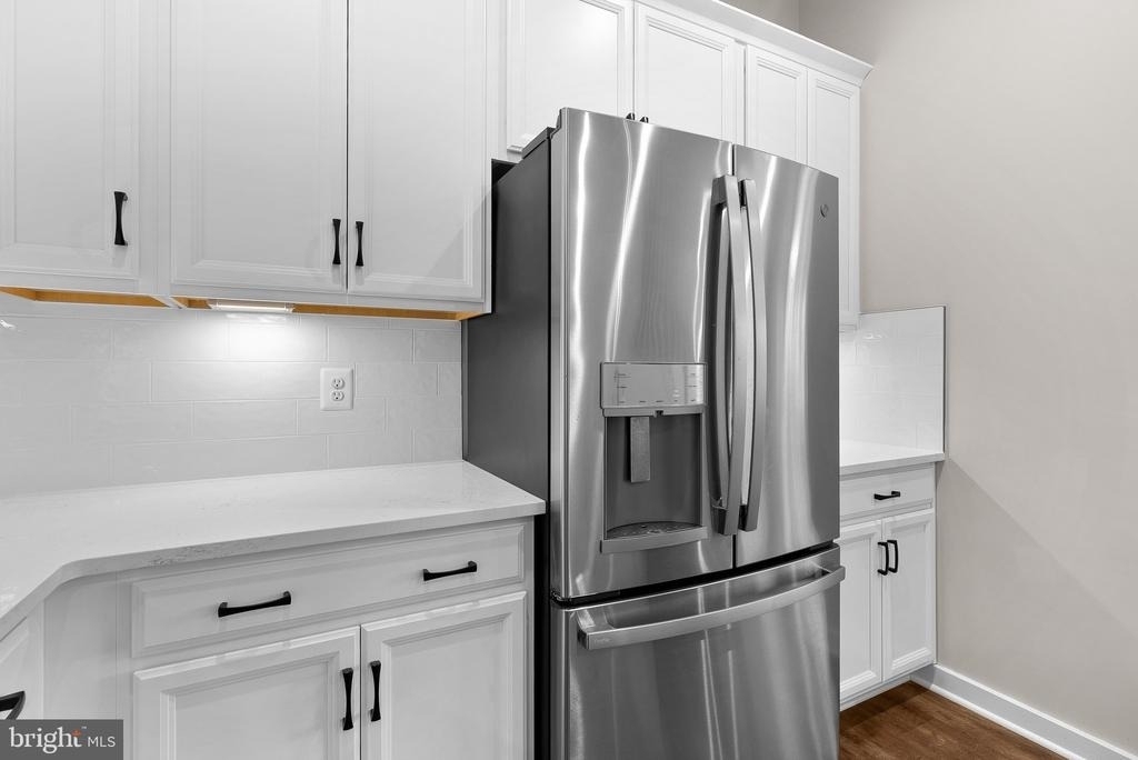 16302 Connors Way - Photo 8