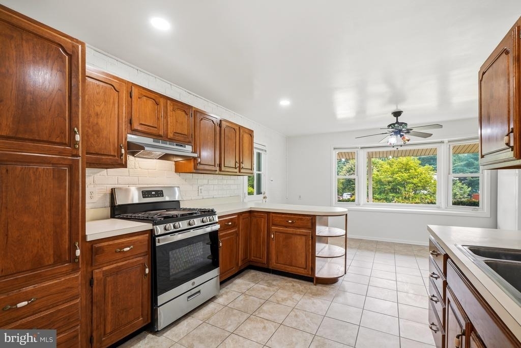 11840 Enid Drive - Photo 4