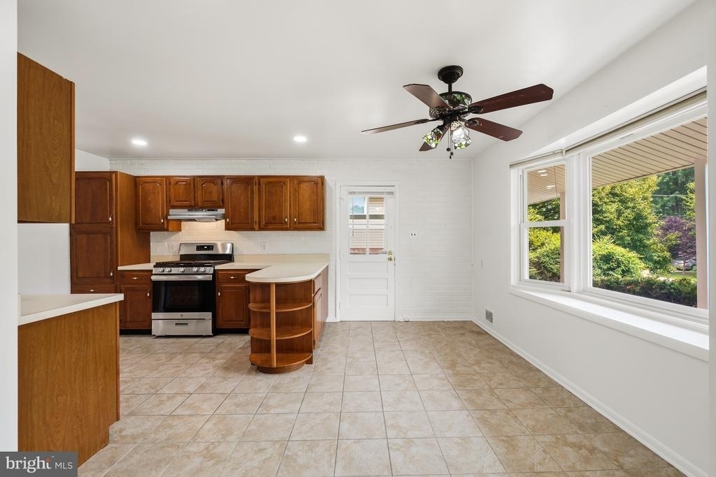 11840 Enid Drive - Photo 2