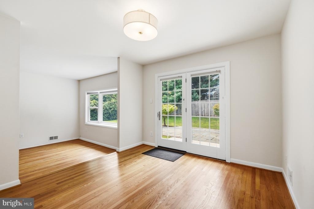 11840 Enid Drive - Photo 6