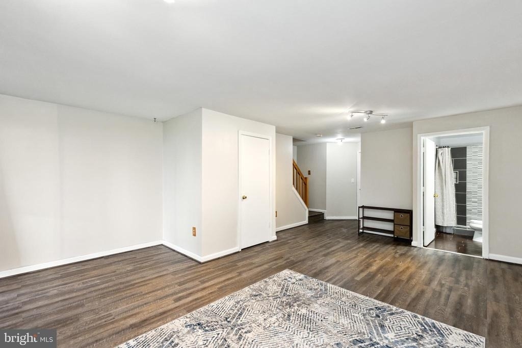9525 Clocktower Lane - Photo 14