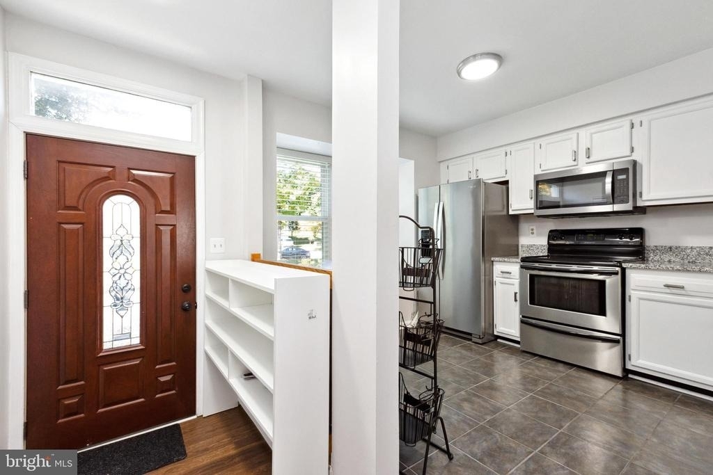 9525 Clocktower Lane - Photo 2