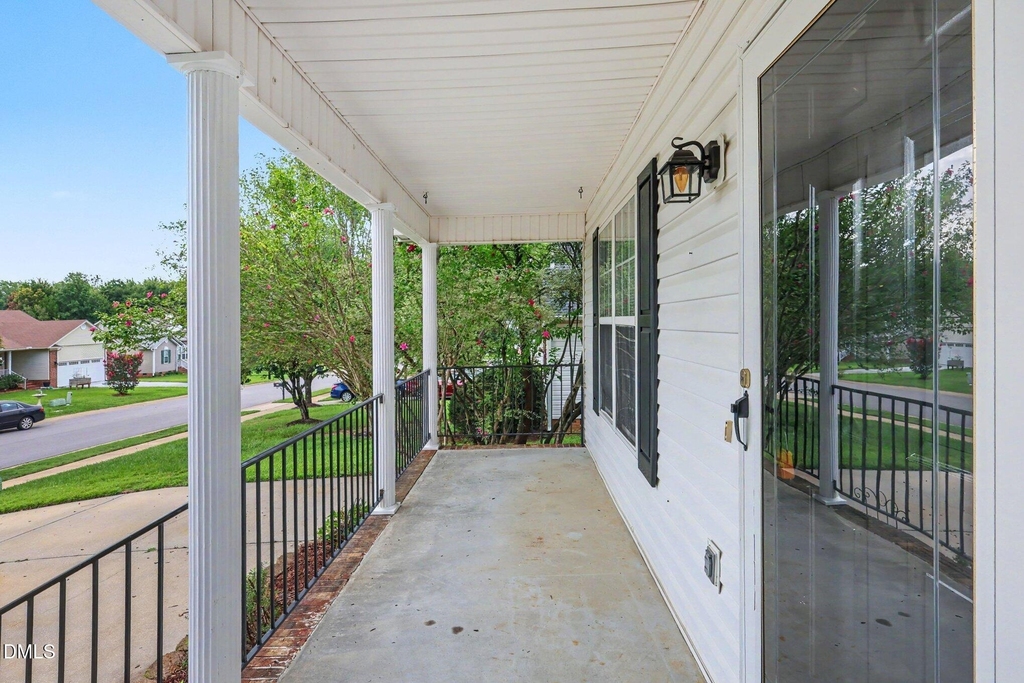 200 Waterford Drive - Photo 6