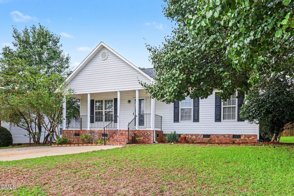 200 Waterford Drive - Photo 2