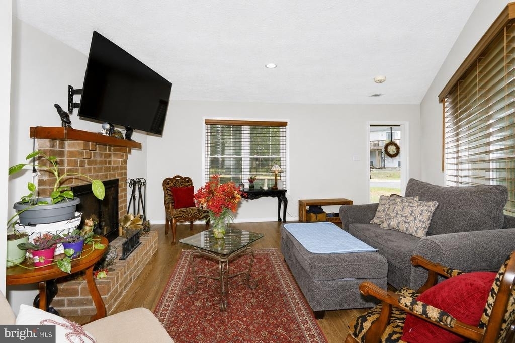 5135 Shawe Place - Photo 3