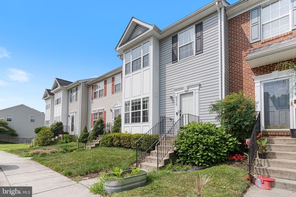 8212 Silverton Court - Photo 1