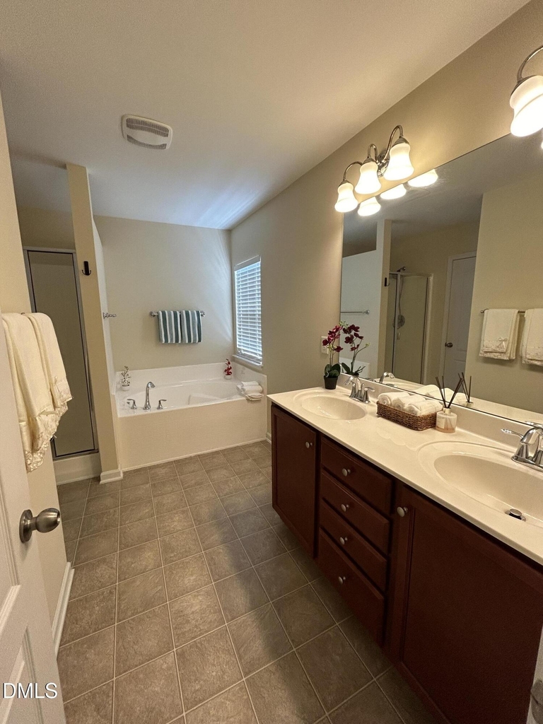 713 Bay Bouquet Lane - Photo 12