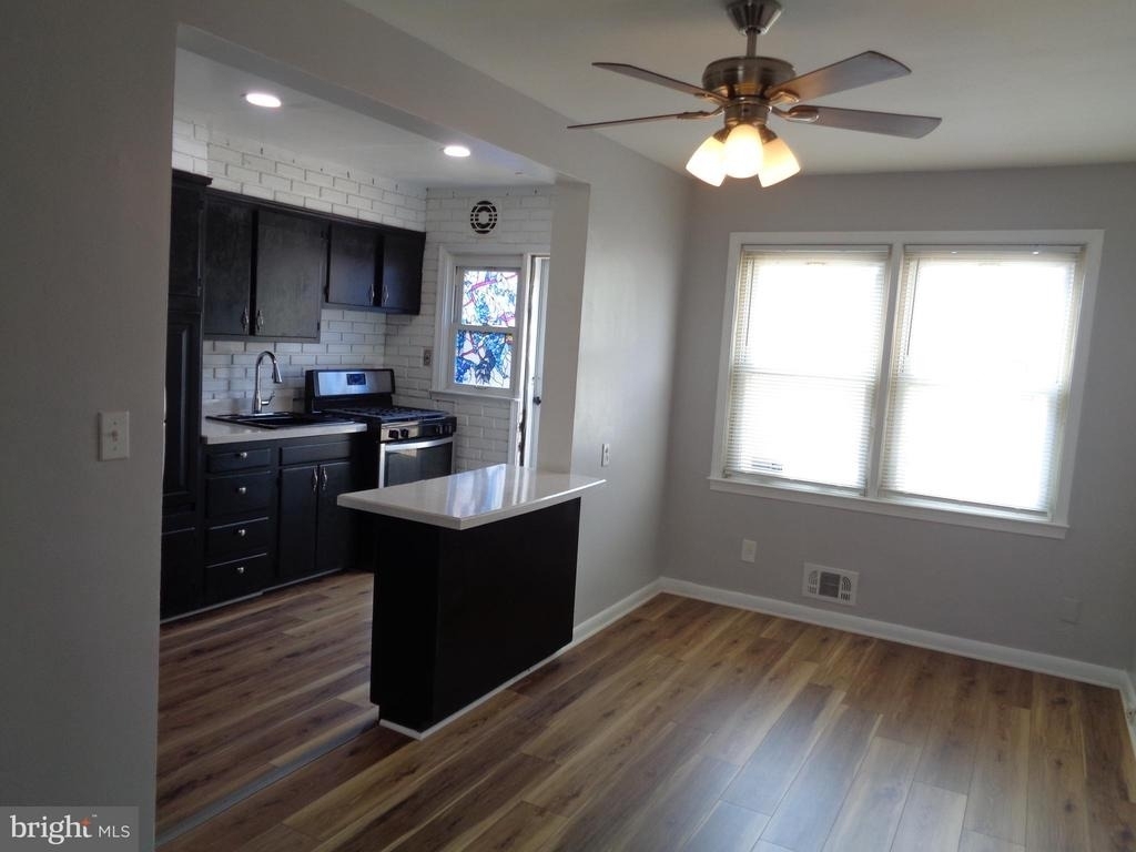 2245 Graythorn Road - Photo 10