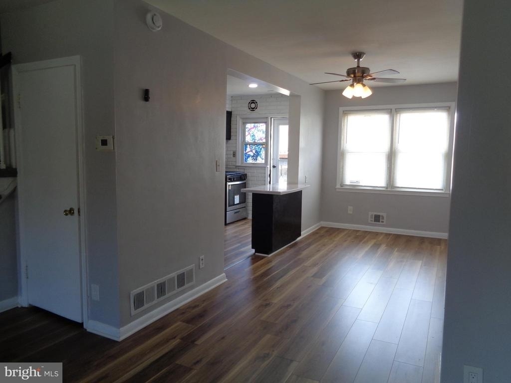 2245 Graythorn Road - Photo 8