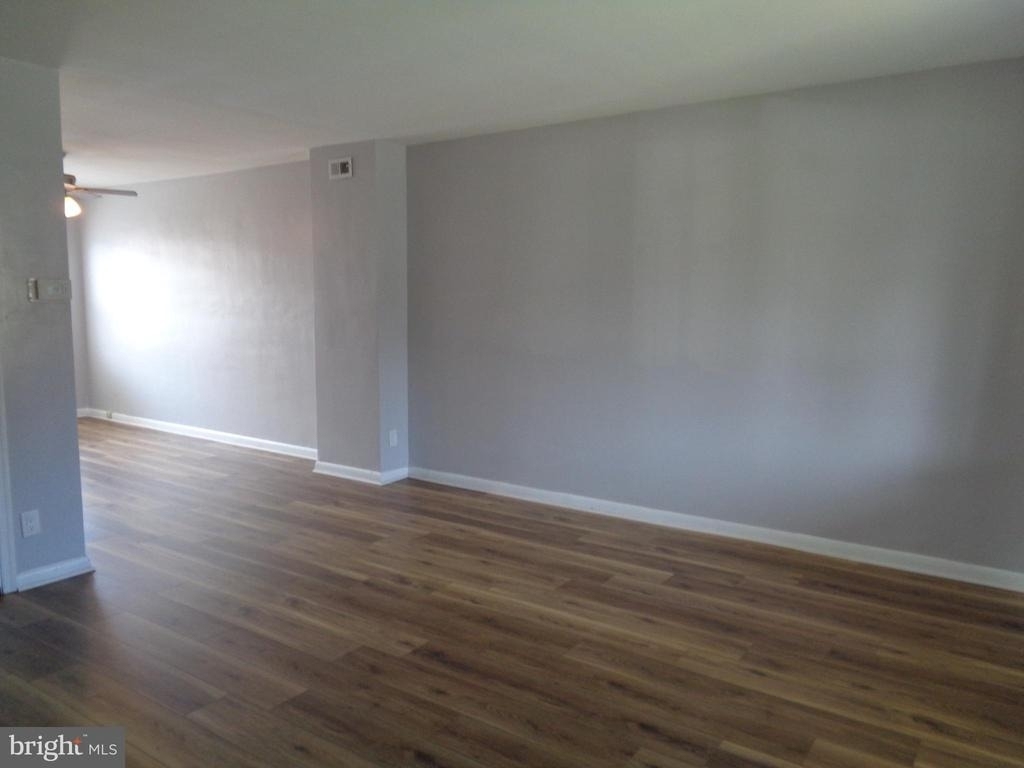 2245 Graythorn Road - Photo 3