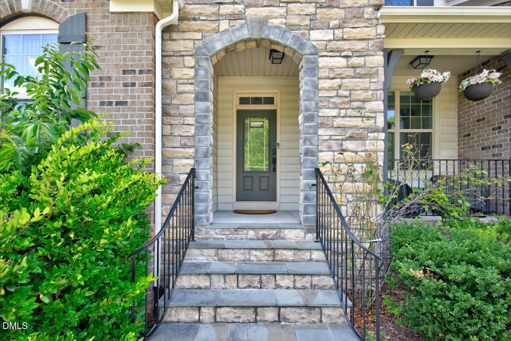 109 Hico Way - Photo 3