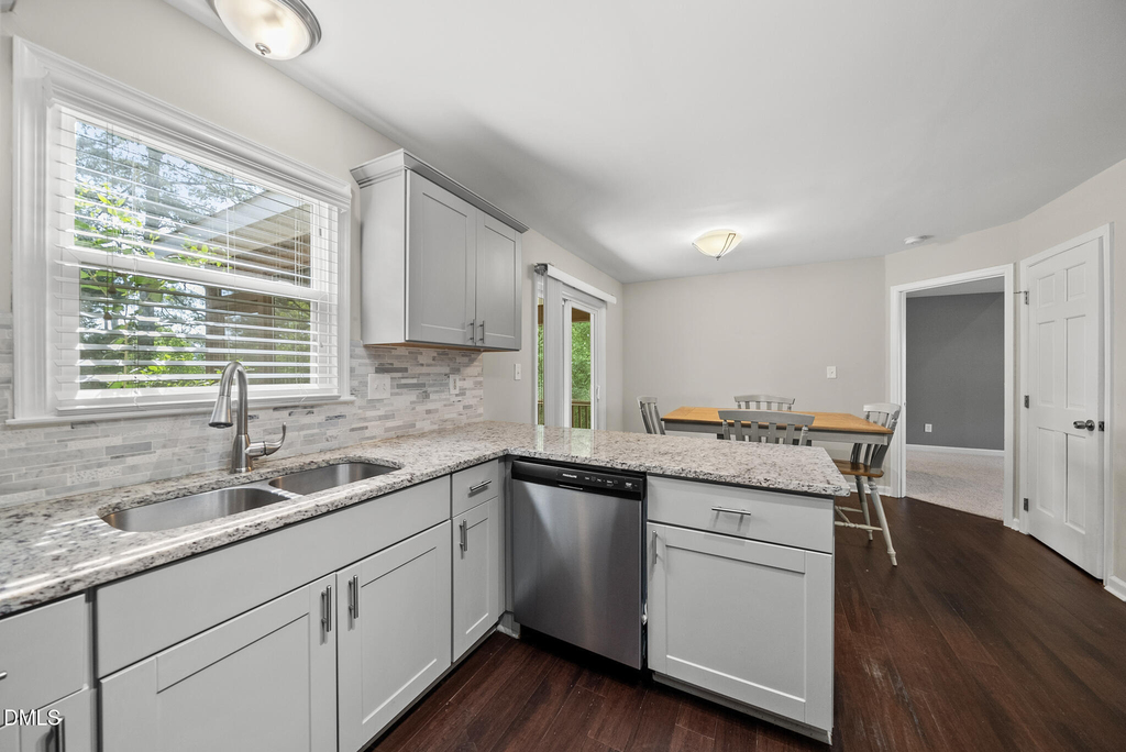 8324 Bellingham Circle - Photo 4