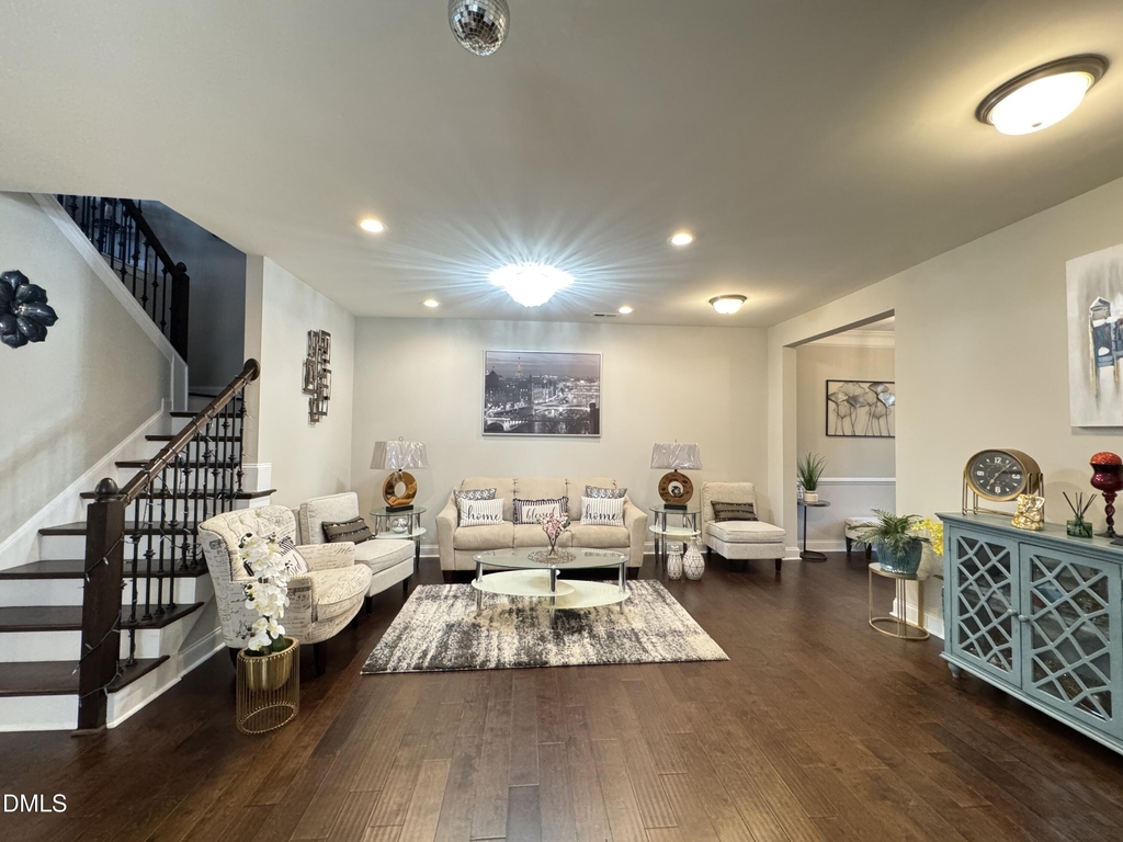 929 Haybeck Lane - Photo 4