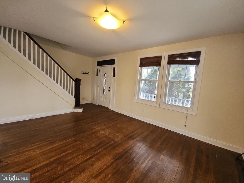 2804 Christopher Avenue - Photo 3