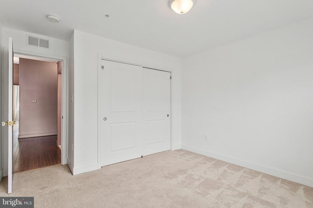 703 Skippers Lane - Photo 35