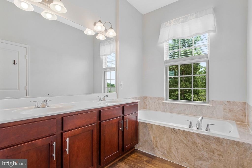 703 Skippers Lane - Photo 24