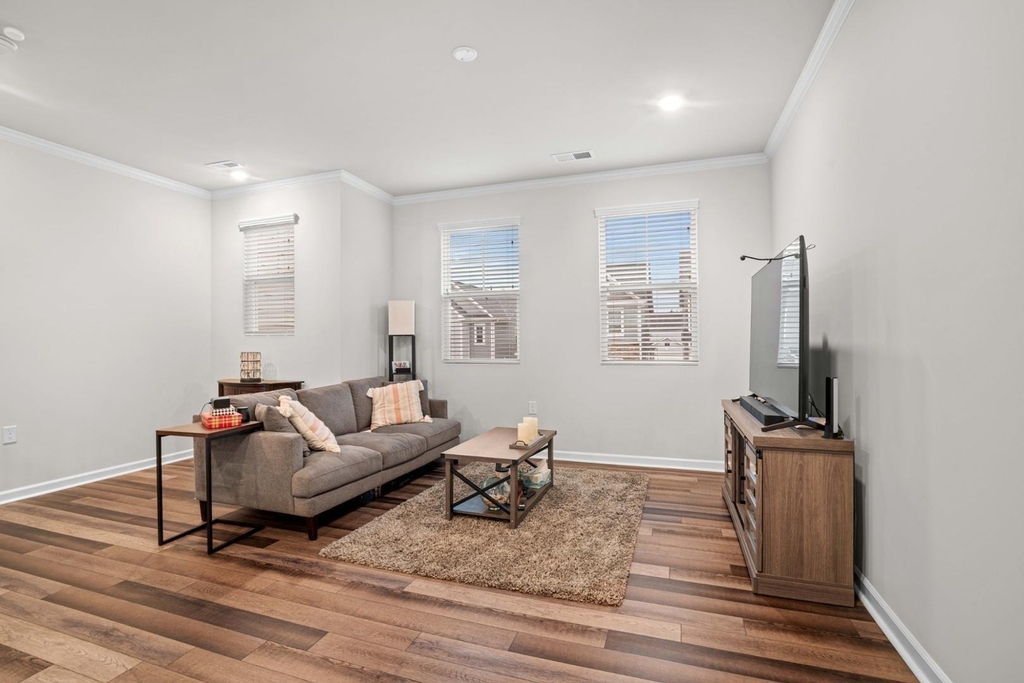 728 Cormiche Lane - Photo 12