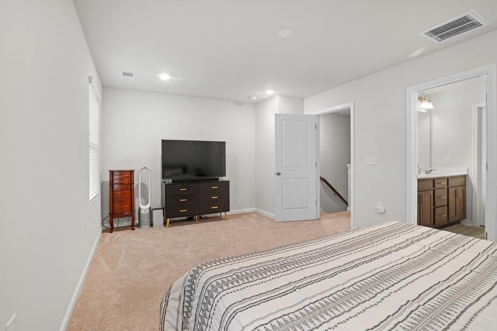 728 Cormiche Lane - Photo 22