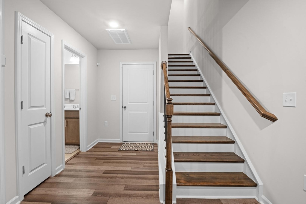728 Cormiche Lane - Photo 1