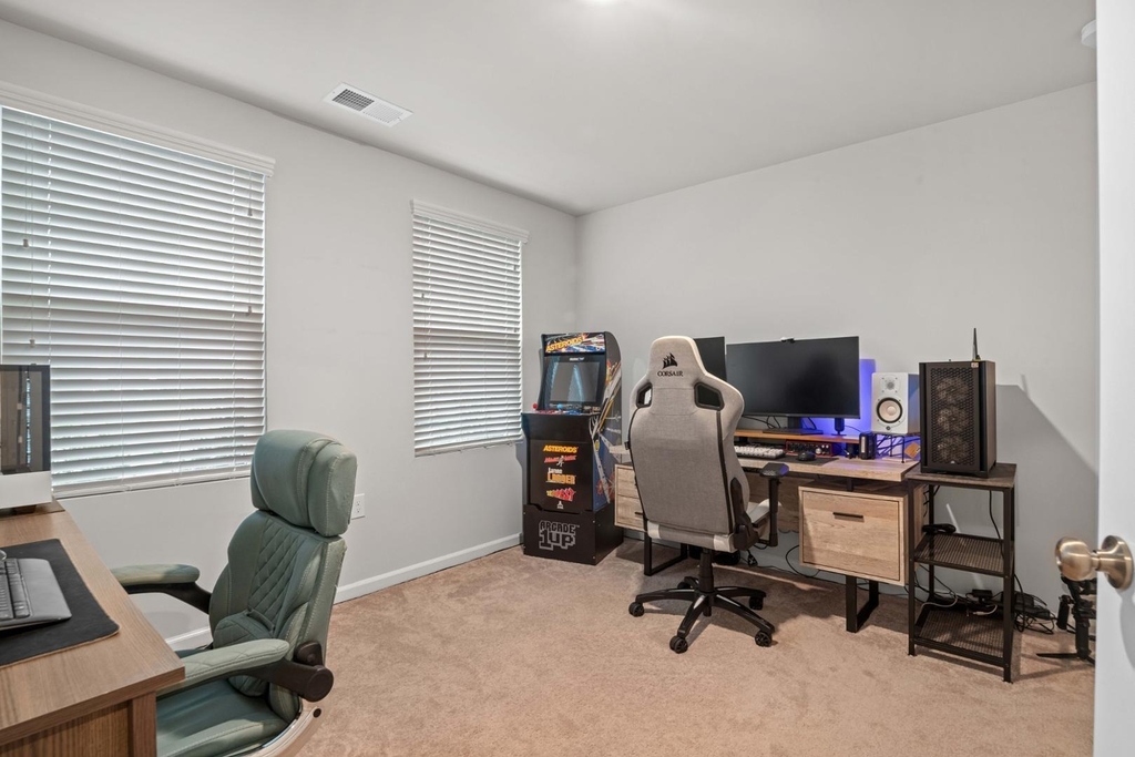 728 Cormiche Lane - Photo 2