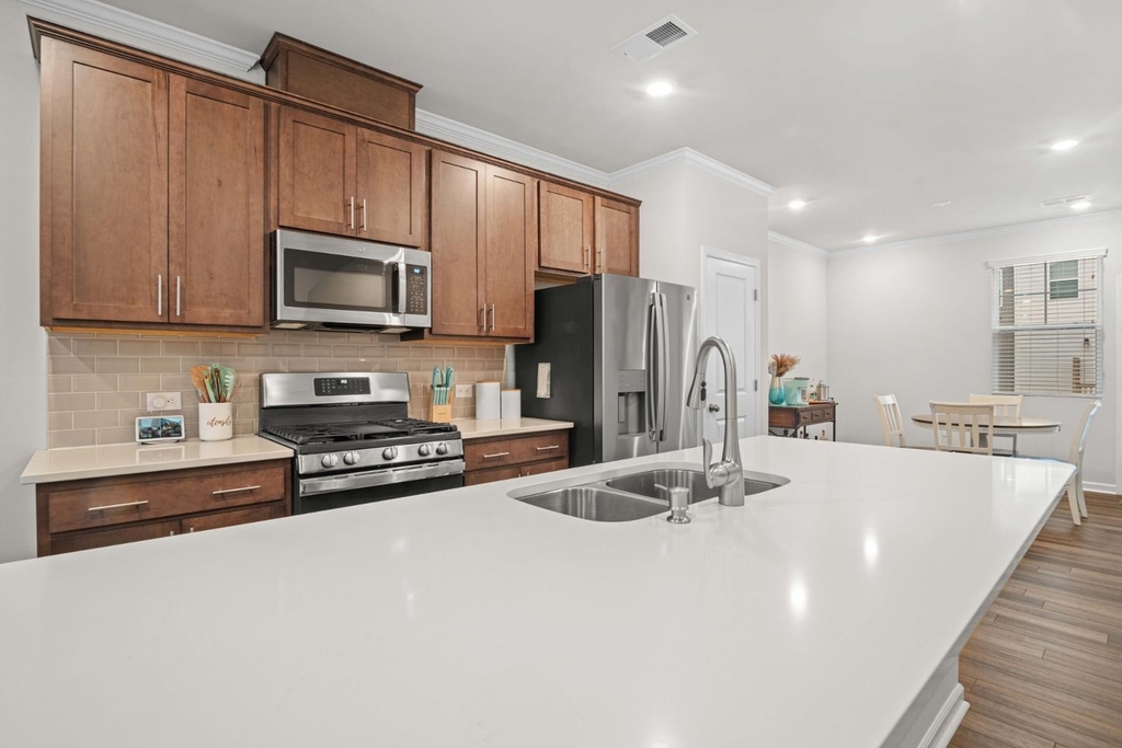 728 Cormiche Lane - Photo 8