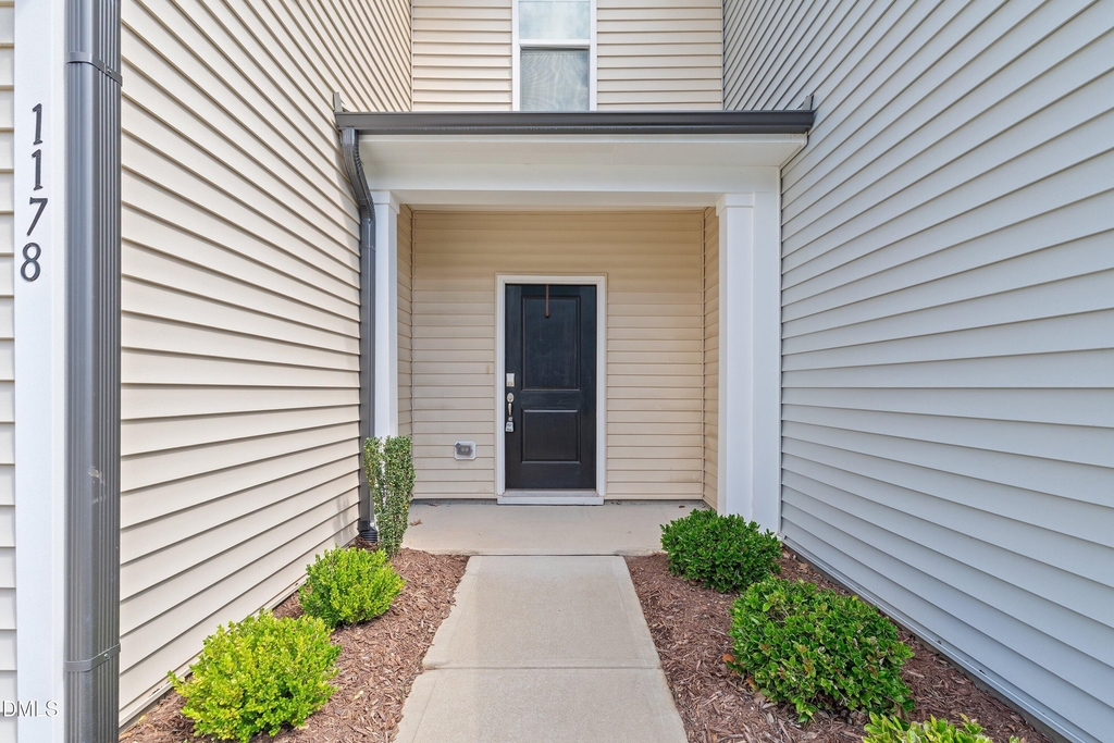 1178 Citadel Avenue - Photo 4