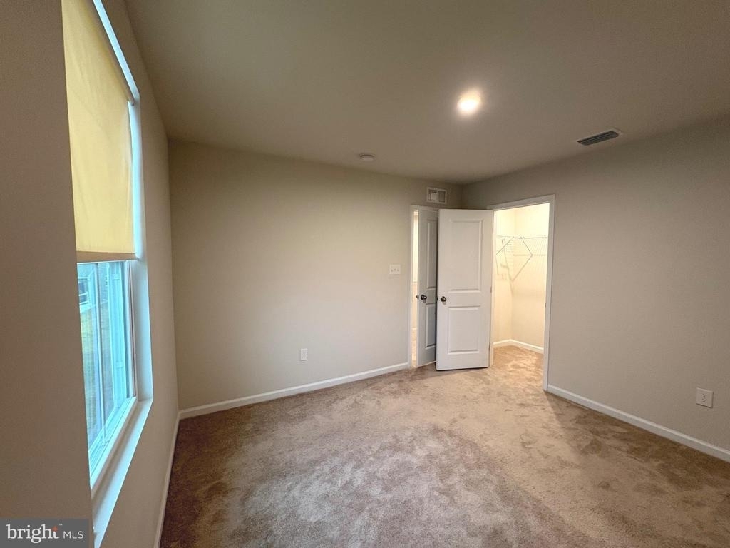 27003 Greenleaf Drive - Photo 11