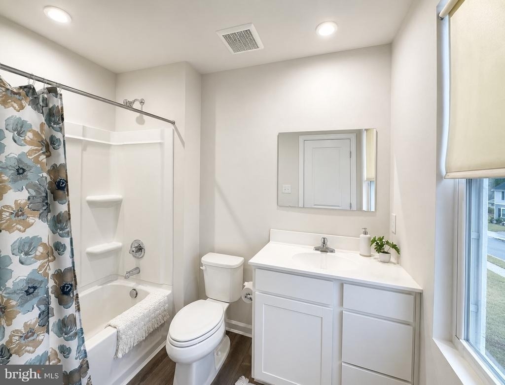 27003 Greenleaf Drive - Photo 9
