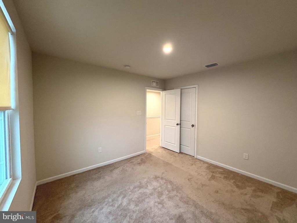 27003 Greenleaf Drive - Photo 12