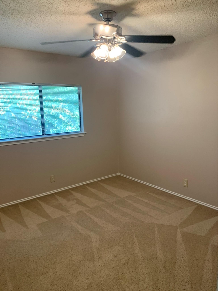 3215 Tree Grove Dr - Photo 16