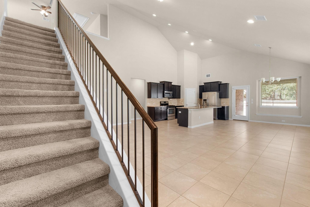 2437 Lyla Ln - Photo 4